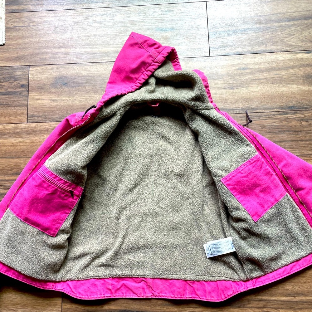 Carhartt women’s jacket size M, hot pink